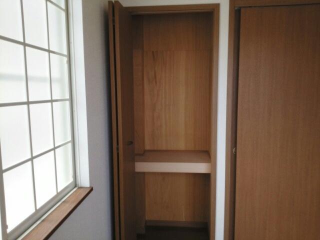 メゾン　ド　ヴィヴァーチェⅡ（101） 収納