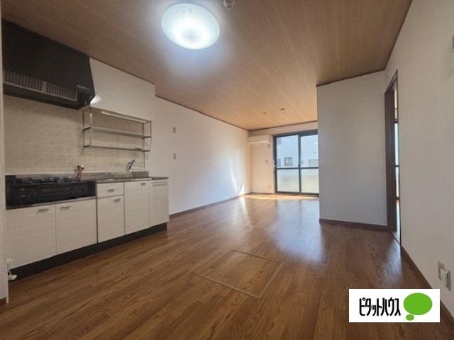 ピュアハイツ有本　Ⅰ（103） リビング