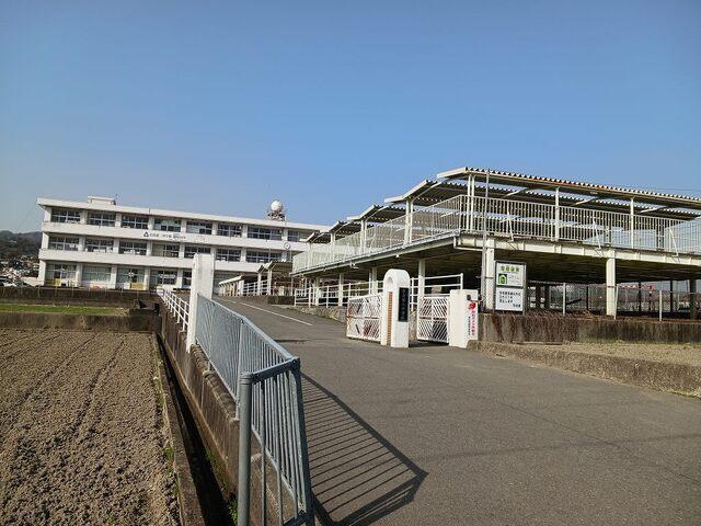 岩出市立岩出第二中学校様：180m