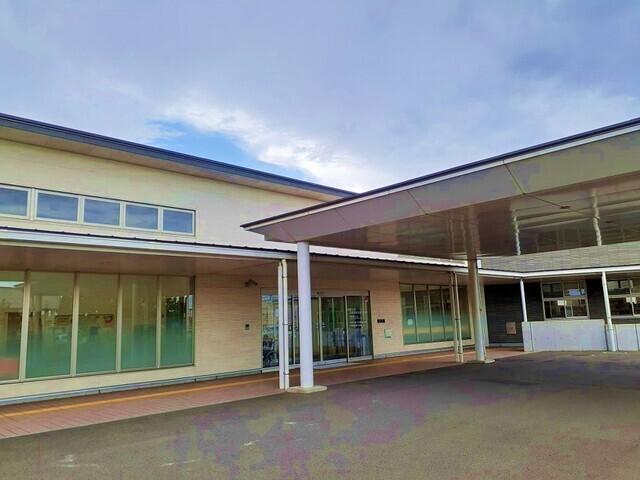 和歌山市民図書館西分館様：1000m