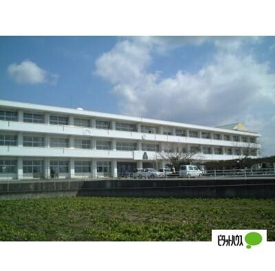 岩出市立岩出第二中学校：1227m
