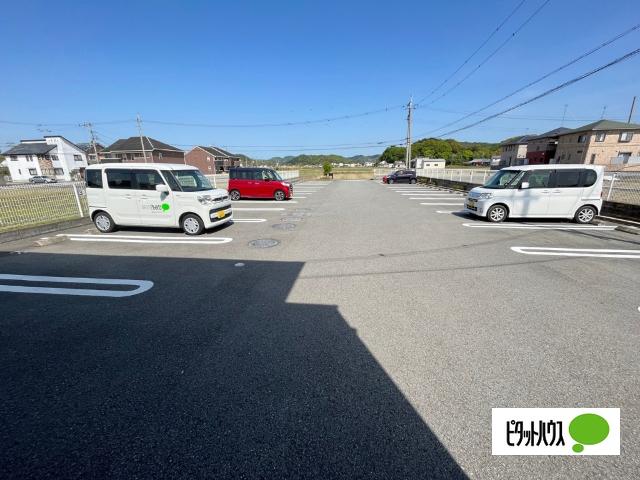 プランドール　１（102） 駐車場
