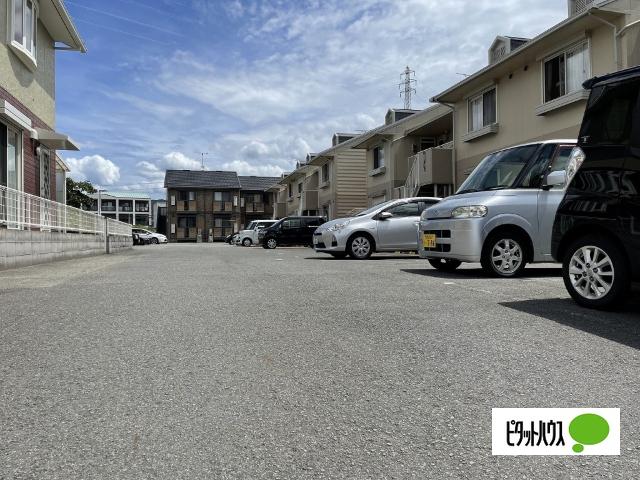 メゾン楠見中　Ａ棟（205） 駐車場