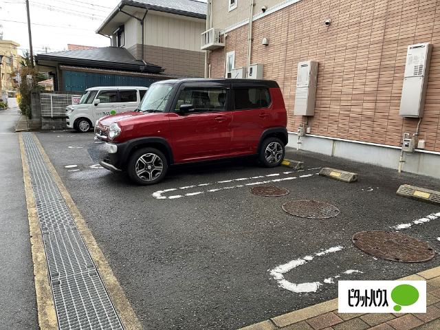 イリーデ西浜（102） 駐車場