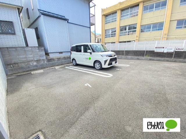 D-room西小二里(ﾆｼｺﾆﾘ)（103） 駐車場