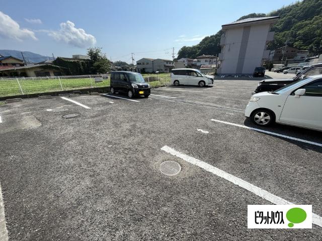 セジュールMY（101） 駐車場