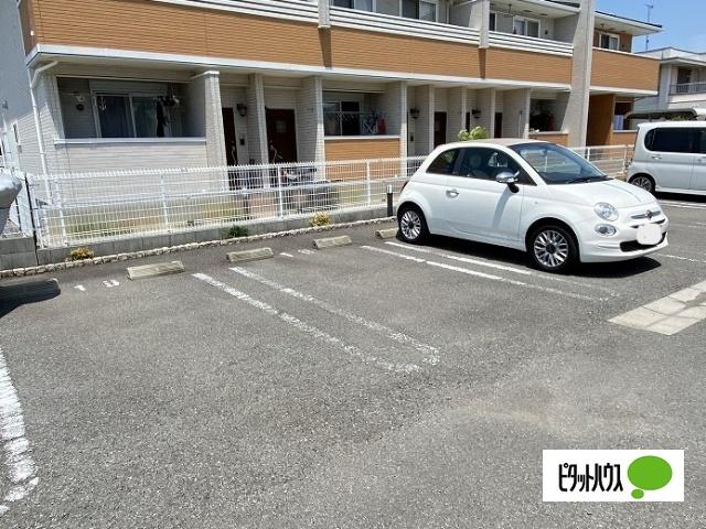 クレードルⅡ（101） 駐車場