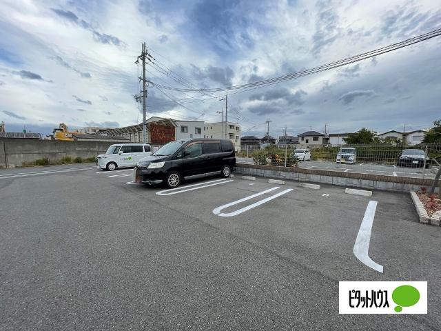 ガーデニア・Ｃ（202） 駐車場