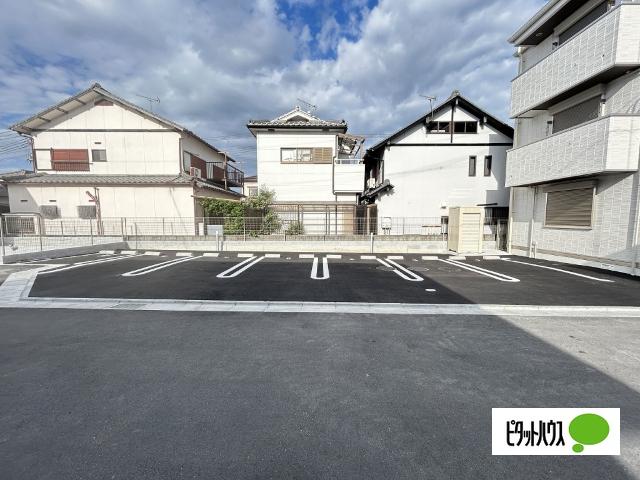 神前ウエストワンズ（301） 駐車場