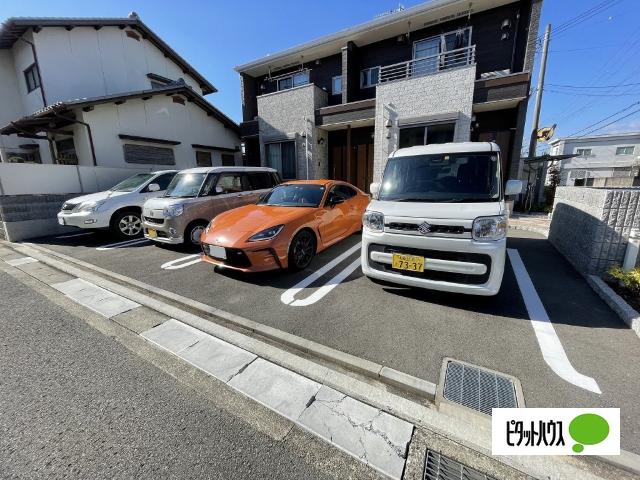 ｇｒａｃｉａ　Ｇ（102） 駐車場