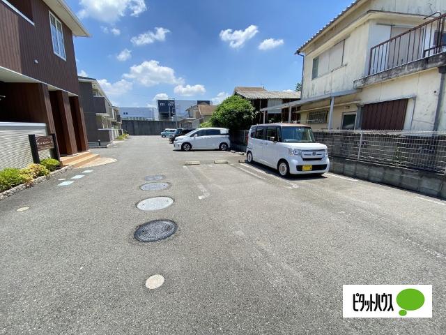 グラン・ポシビリテ　Ⅲ（103） 駐車場