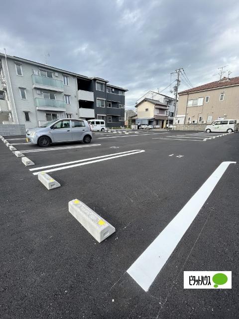 カルム アビタシオン北出島（103） 駐車場