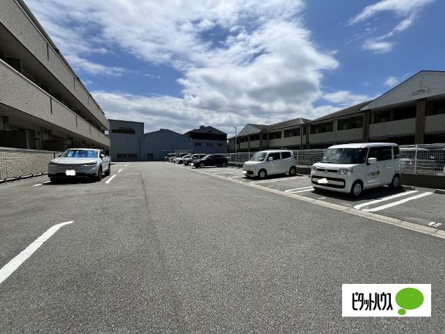 サンライズ湊Ⅱ（308） 駐車場