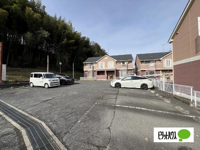 パティオ喜多山Ｃ（102） 駐車場