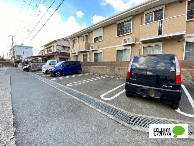 コンフォートテラス（102） 駐車場