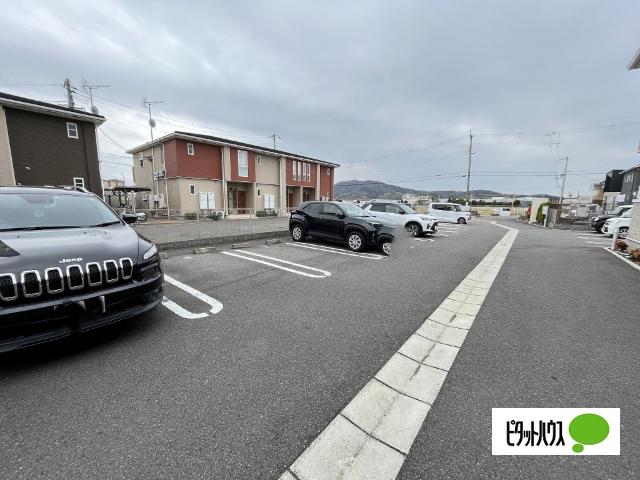 アルコバレーノ　Ｃ（102） 駐車場