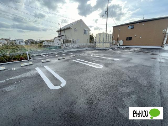 ザ・ビレッジグリーン木ノ本Ⅰ（102） 駐車場