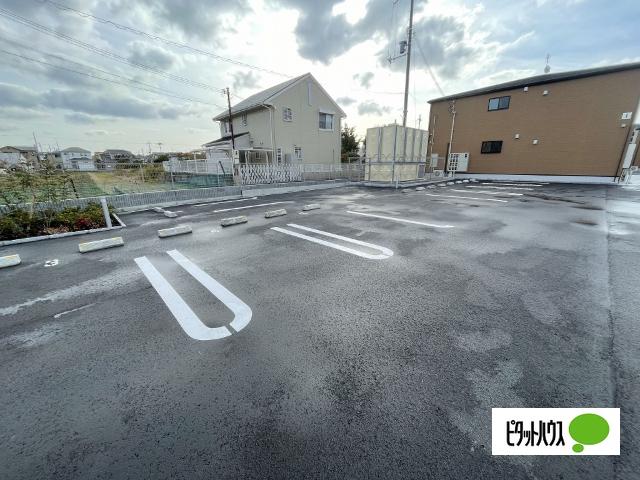 ザ・ビレッジグリーン木ノ本Ⅰ（102） 駐車場