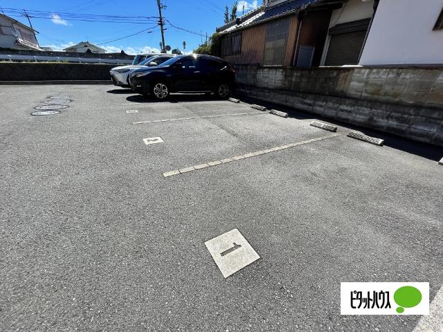 D-room Kuki（202） 駐車場