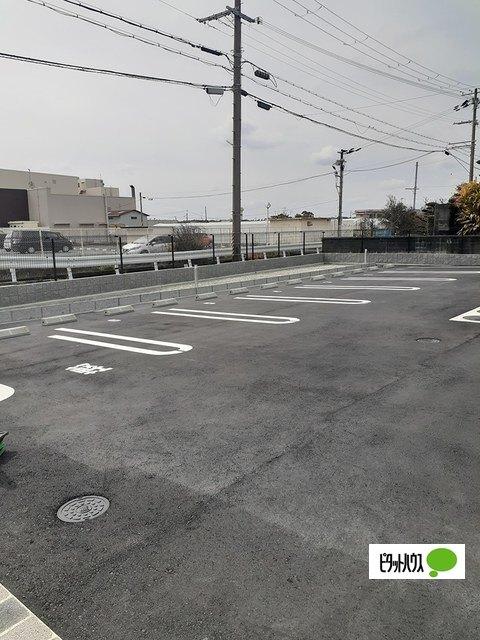 サーレ・ＷＥＳＴ　Ⅱ（103） 駐車場