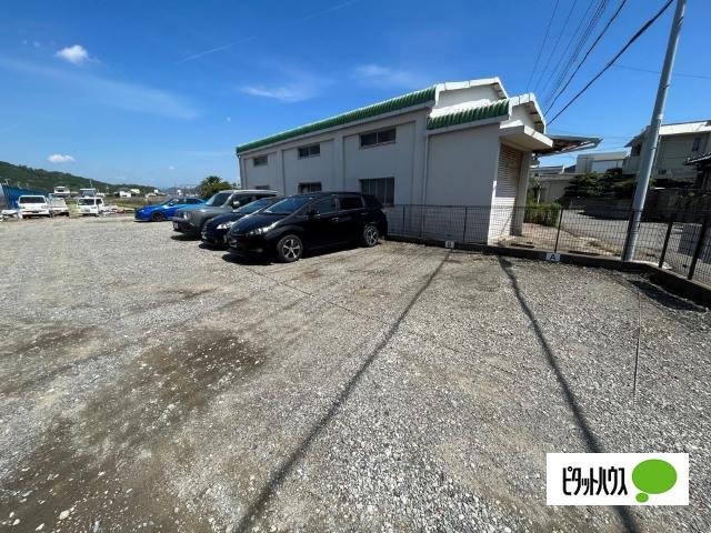 コートダジュール嶋（102） 駐車場