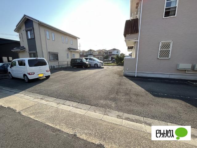 フルッテート　Ｍ（202） 駐車場