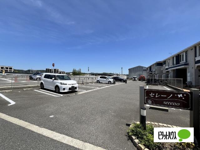 セレーノⅡ（103） 駐車場