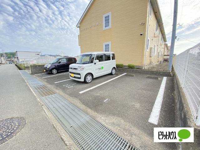 サンビーチ毛見Ⅰ（203） 駐車場
