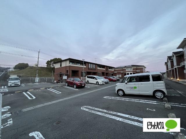 カノンⅠ（202） 駐車場