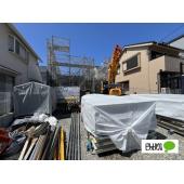 建築中