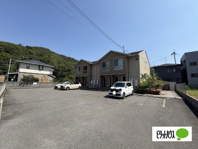 D-room三葛（202） 駐車場