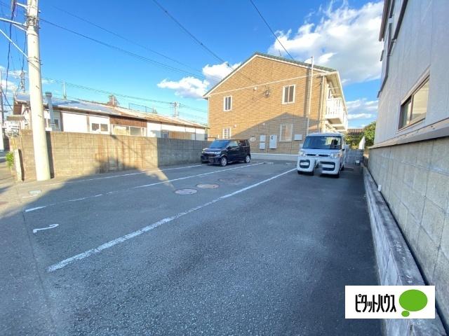 フェリッス関戸（101） 駐車場