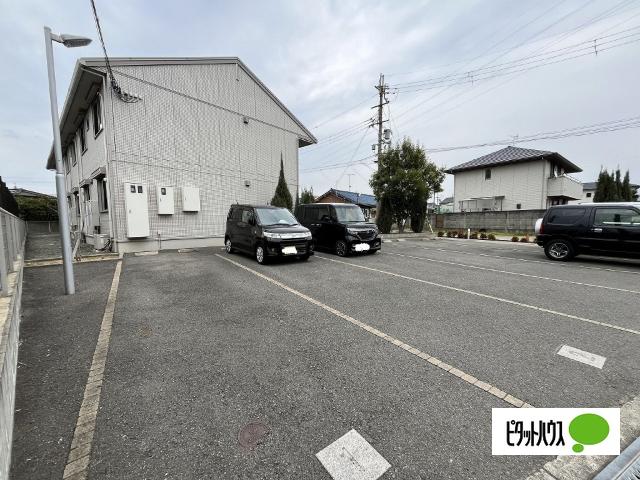Ｙ'ｓ　コトブキ（103） 駐車場