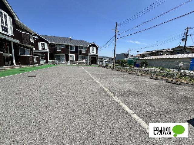 ｊｏｌｉ　ｃｏｕｒ　Ｂ（101） 駐車場