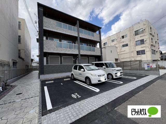 ヒカルサ和歌山本町（103） 駐車場