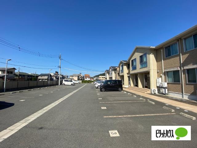 D-room内原（A103） 駐車場