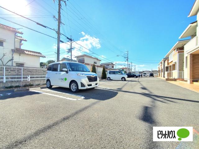 ランプロン　アヤ　Ⅰ（103） 駐車場