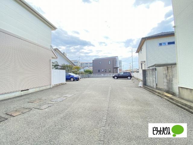 グリーンタウンⅠ（201） 駐車場