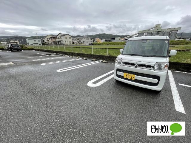フォルトゥーナ　Ⅰ（103） 駐車場
