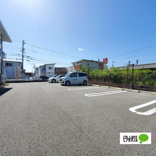 シャン・ノール　ⅩⅡ（106） 駐車場