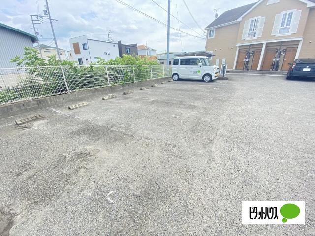 エクセレントガーデンＡ（101） 駐車場