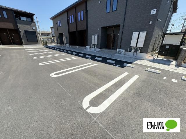 ルークスⅠ（102） 駐車場