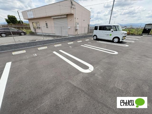 ＳＯＲＡ（102） 駐車場