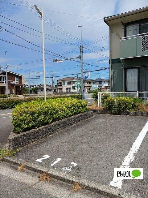 セジュールあきらⅡ（211） 駐車場