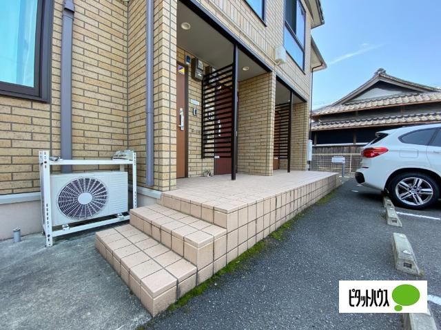 サンシャイン　B棟（B106） エントランス