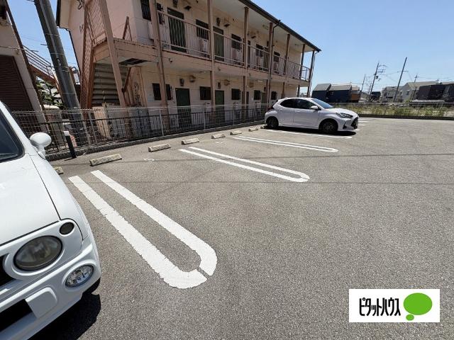 コート・ダジュールＡ（206） 駐車場