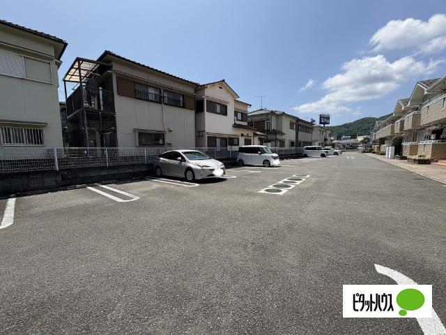 ハーベストホーム壱番館　Ⅱ（201） 駐車場