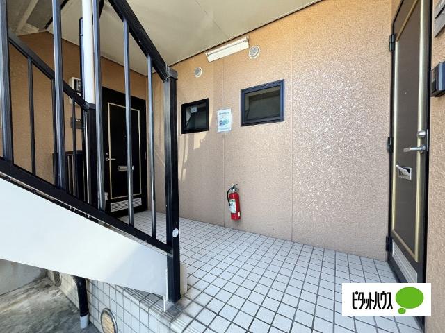 メゾン エル　B棟（105） エントランス