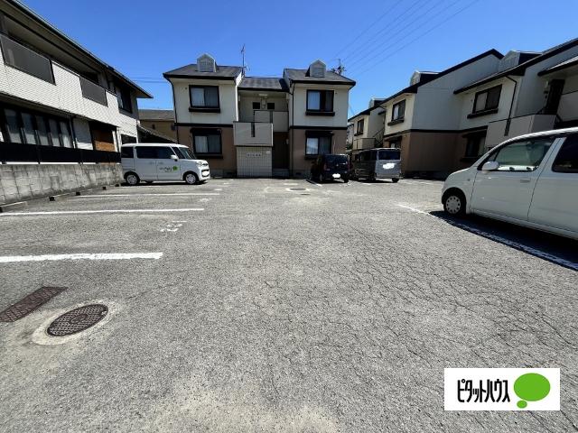 メゾン エル　B棟（105） 駐車場