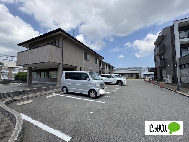 コートダジュールTⅡ　A棟（201） 駐車場